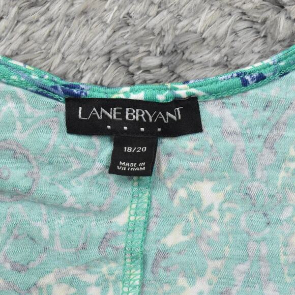 Lane Bryant Women's Size 18/20 Basic Sleeveless Green Geometric Rayon V-Neck - Picture 6 of 8